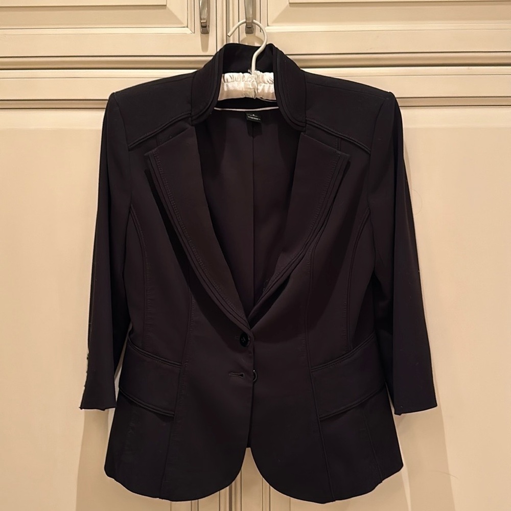 White House Black Market - black tailored jacket. 3/4 sleeves. Beautiful details